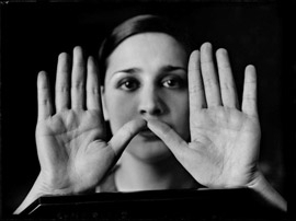 La exposición de fotografías de Marín se prorroga hasta el 31 de julio